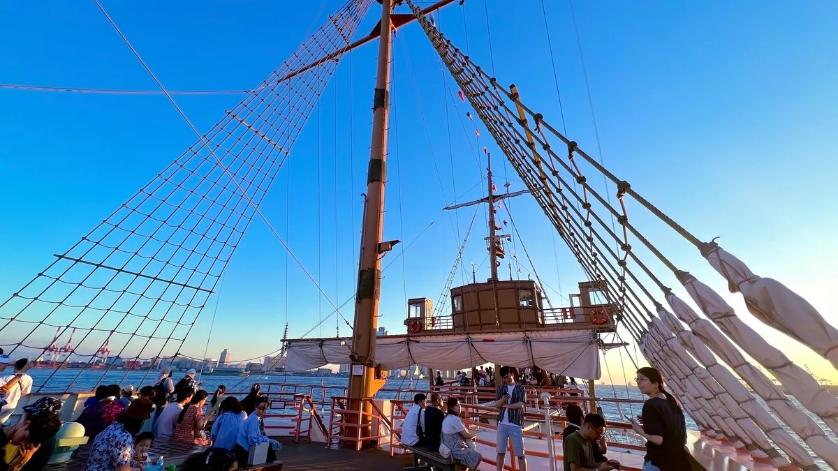 Crucero Crepuscular en el Santa María