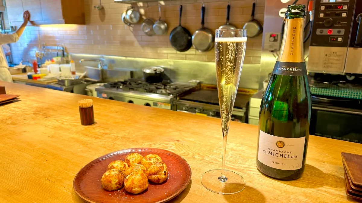 Champagne y Takoyaki