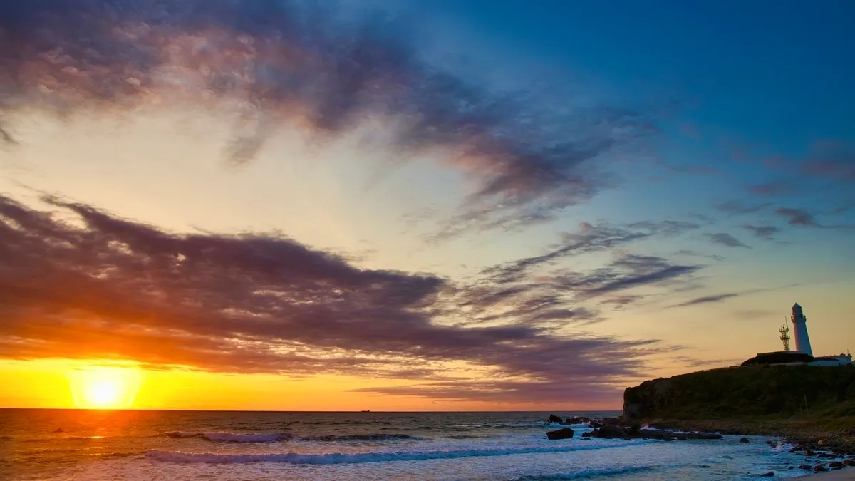 Faro de Inubosaki y amanecer