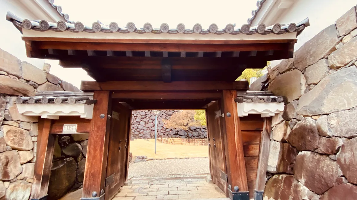 Puerta Kaji Kuruwa