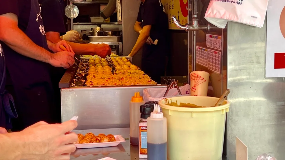 Cocinando takoyaki