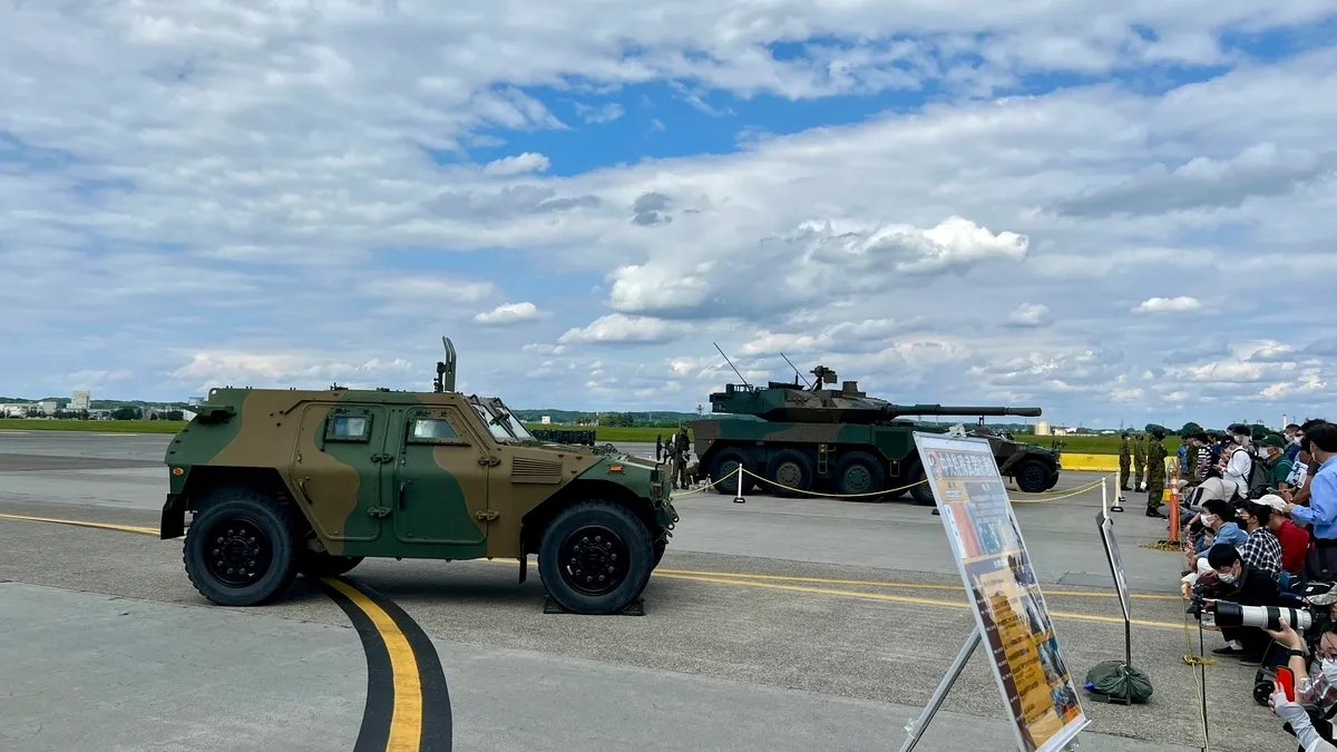 Exhibición de tanques