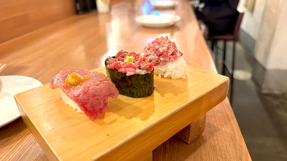 Trío de Sushi de Wagyu Sellado