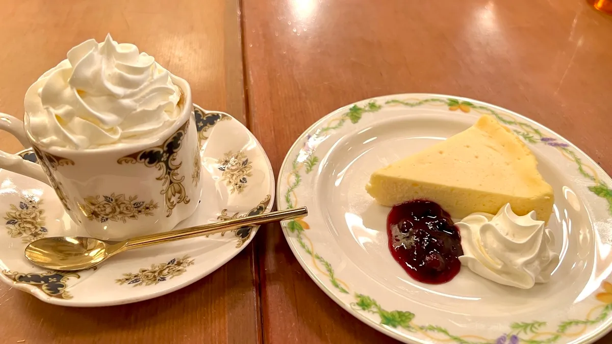 Café Vienés y Pastel de queso