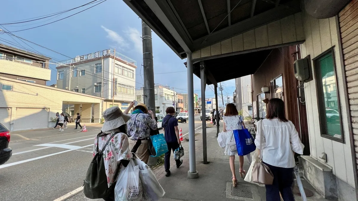 Ruta a pie desde la estación de Nagaoka al lugar del evento