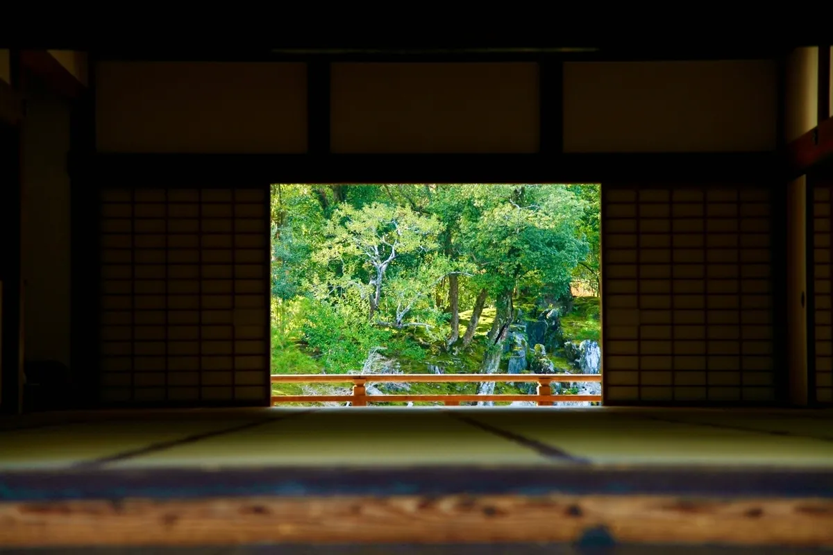 Vista del jardín desde el Daihojo