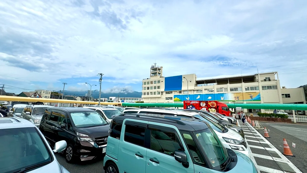 Estacionamiento en la Terminal de Ryotsu