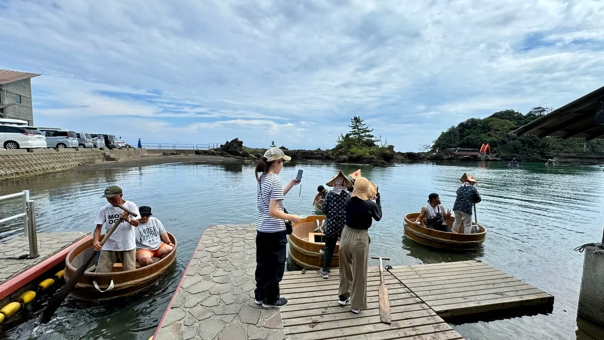 Muelle de embarque del Tarai-bune