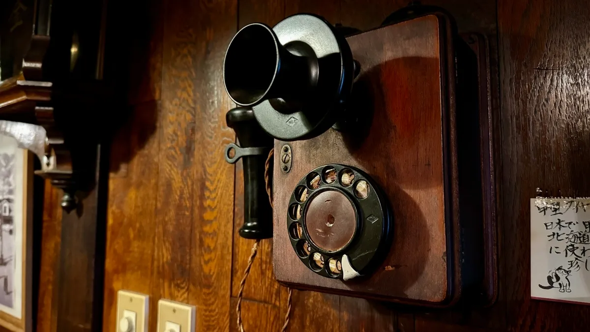 No. 23 automatic wall telephone