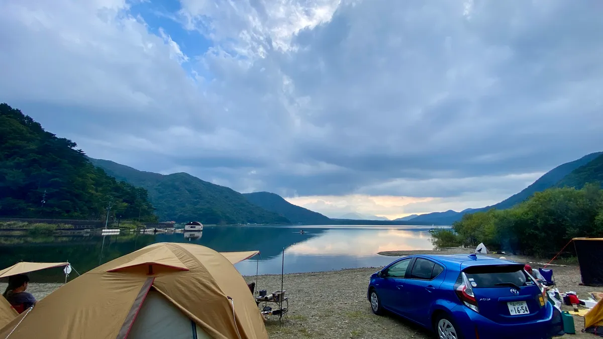 Camping junto al lago Saiko