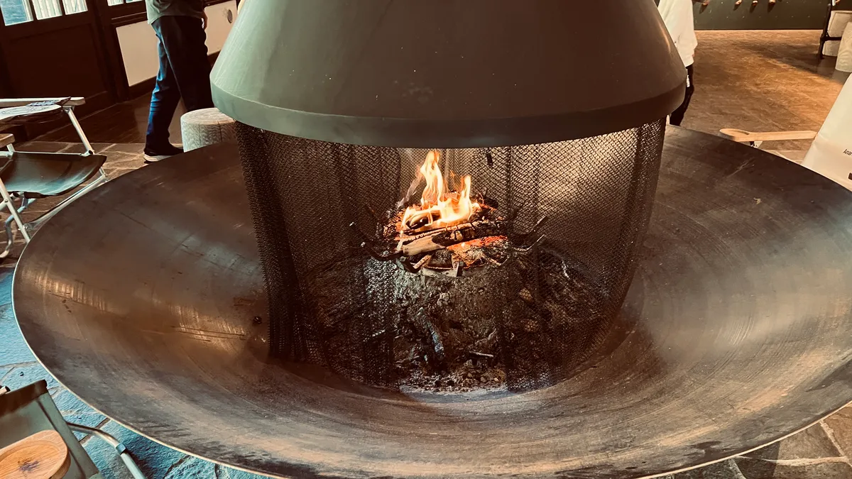 Chimenea en el edificio de gestión