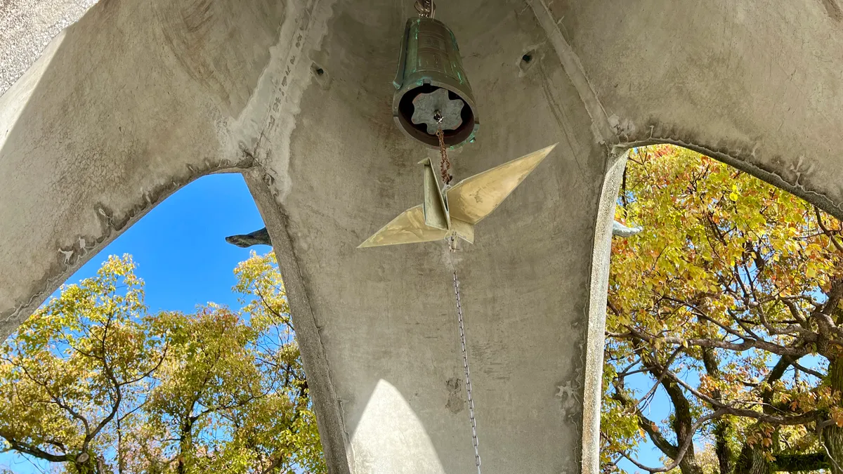 Interior del Monumento de los Niños de la Paz