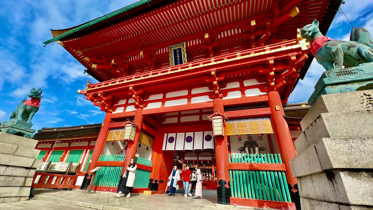 Puerta Rōmon de Fushimi Inari