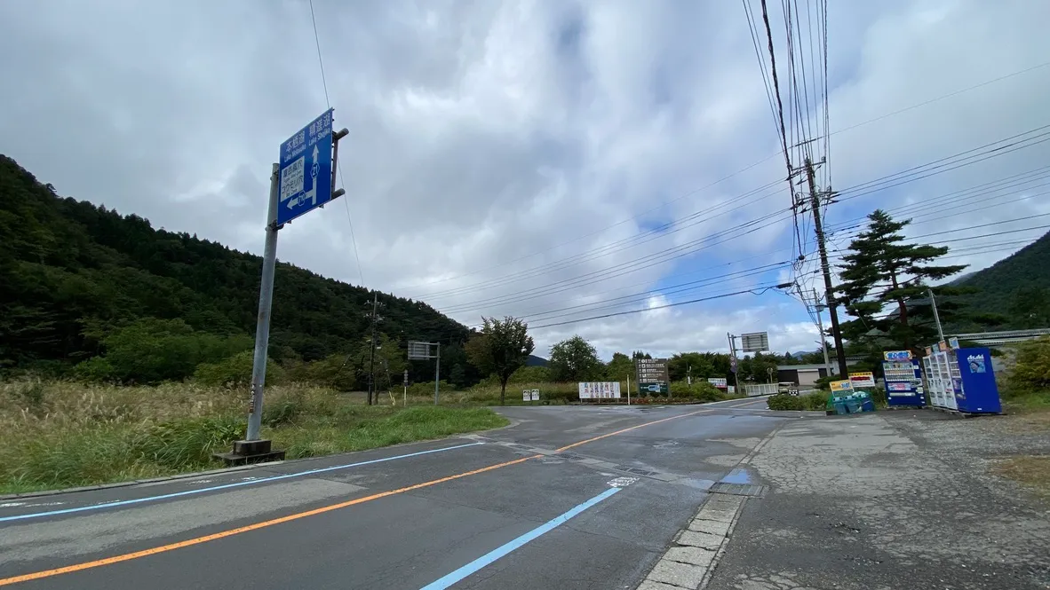 Vista desde la parada de autobús Saiko Higashi-guchi