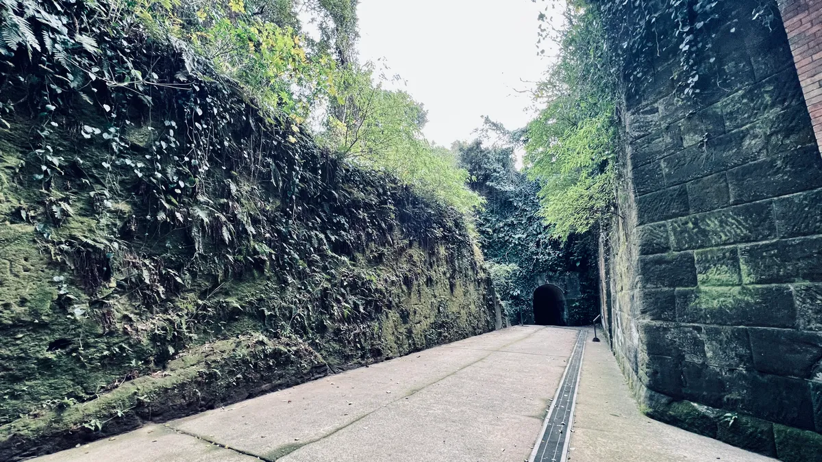 La fortaleza y la naturaleza se fusionan